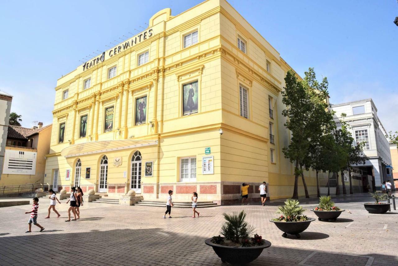 Lyrioshomes Malaga Cervantes Exterior foto